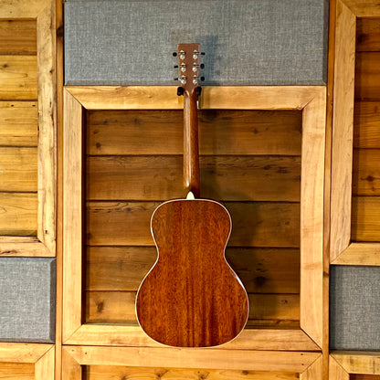 Martin Guitars CEO-7 Adirondack Spruce/Mahogany Guitar with Case