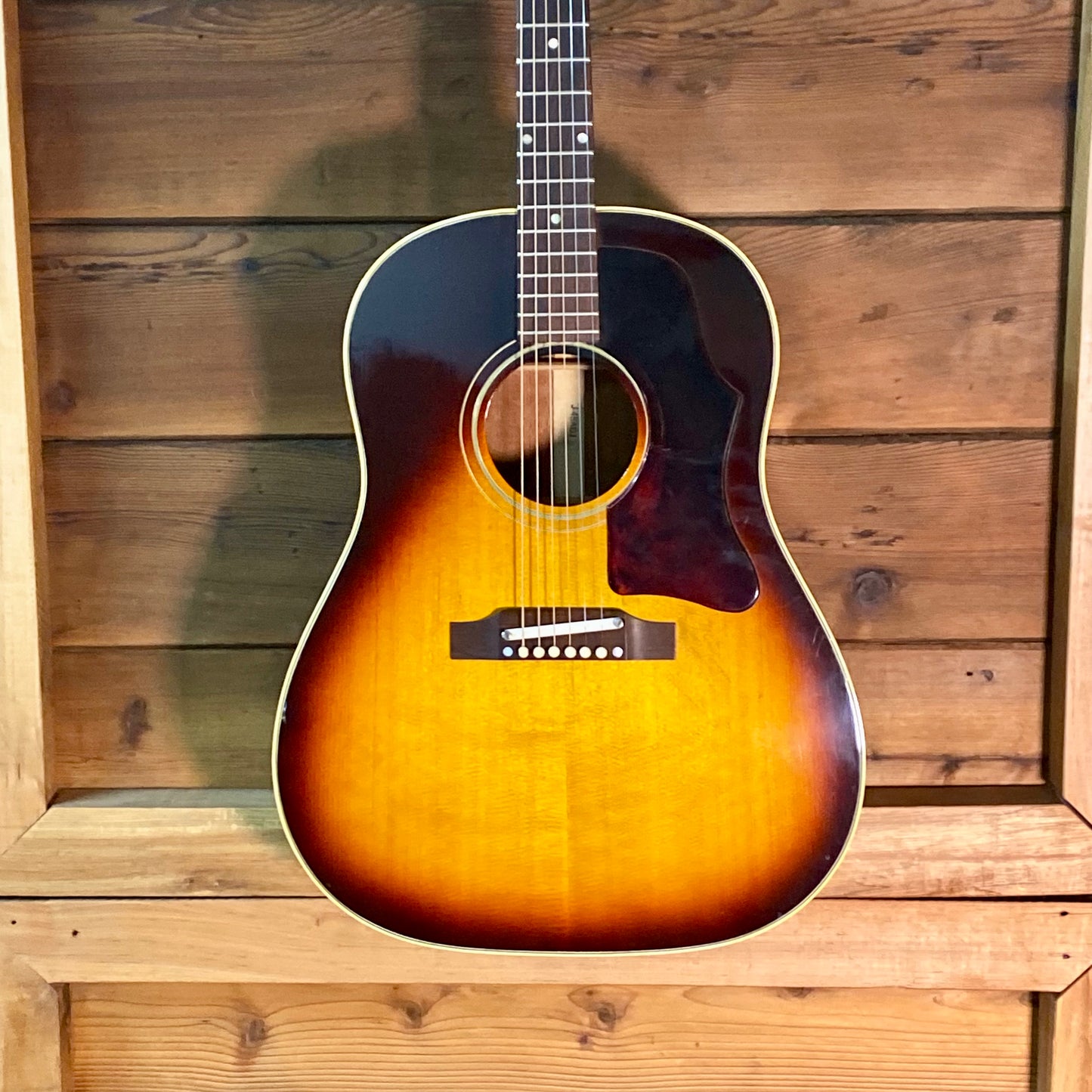 Gibson J-45 ADJ Acoustic Guitar (1968) in Sunburst USED