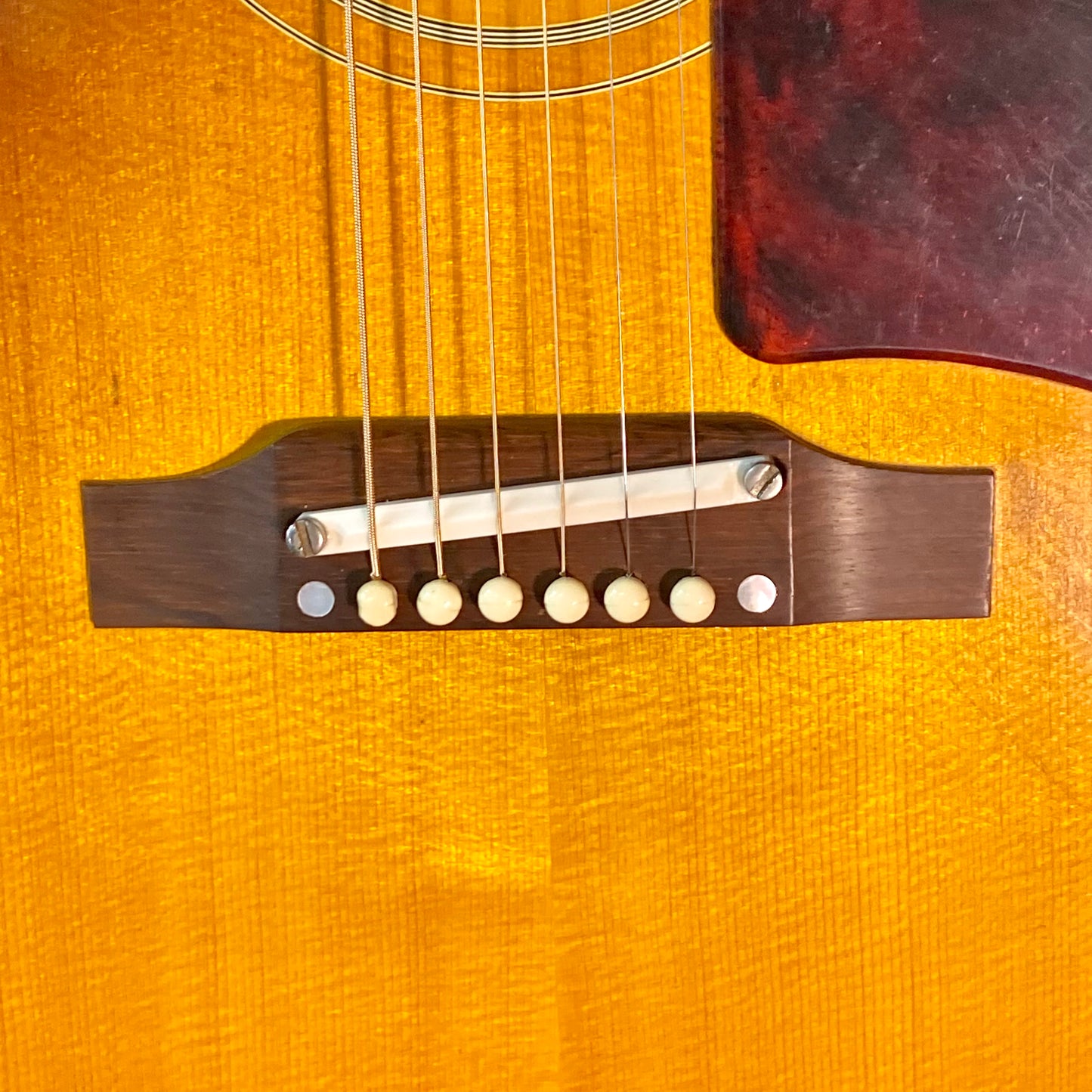 Gibson J-45 ADJ Acoustic Guitar (1968) in Sunburst USED