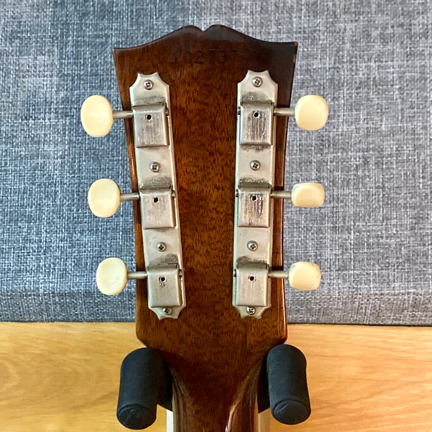 Gibson J-45 ADJ Acoustic Guitar (1968) in Sunburst USED