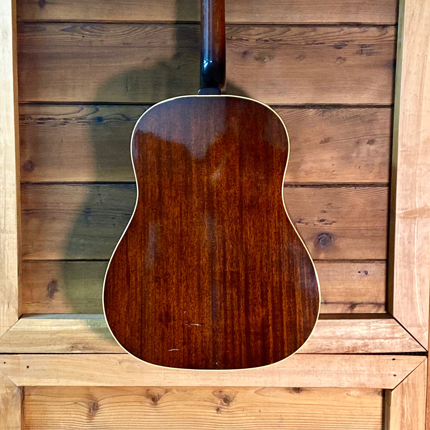 Gibson J-45 ADJ Acoustic Guitar (1968) in Sunburst USED