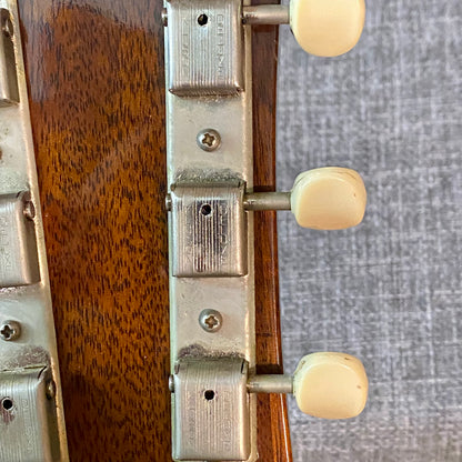 Gibson J-45 ADJ Acoustic Guitar (1968) in Sunburst USED