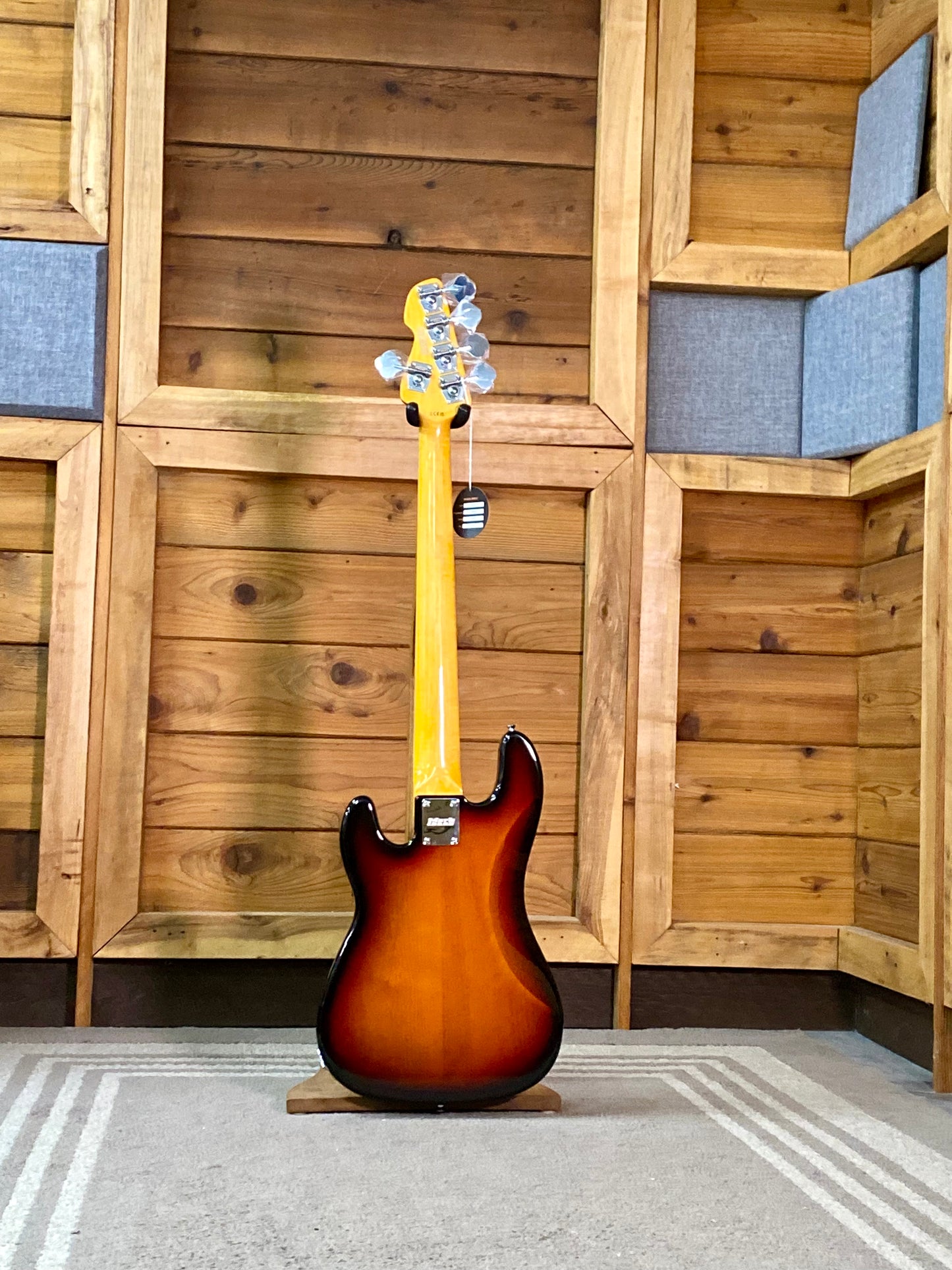 Markbass MB GV5 Gloxy Passive 5-String Electric Bass in 3-Tone Sunburst