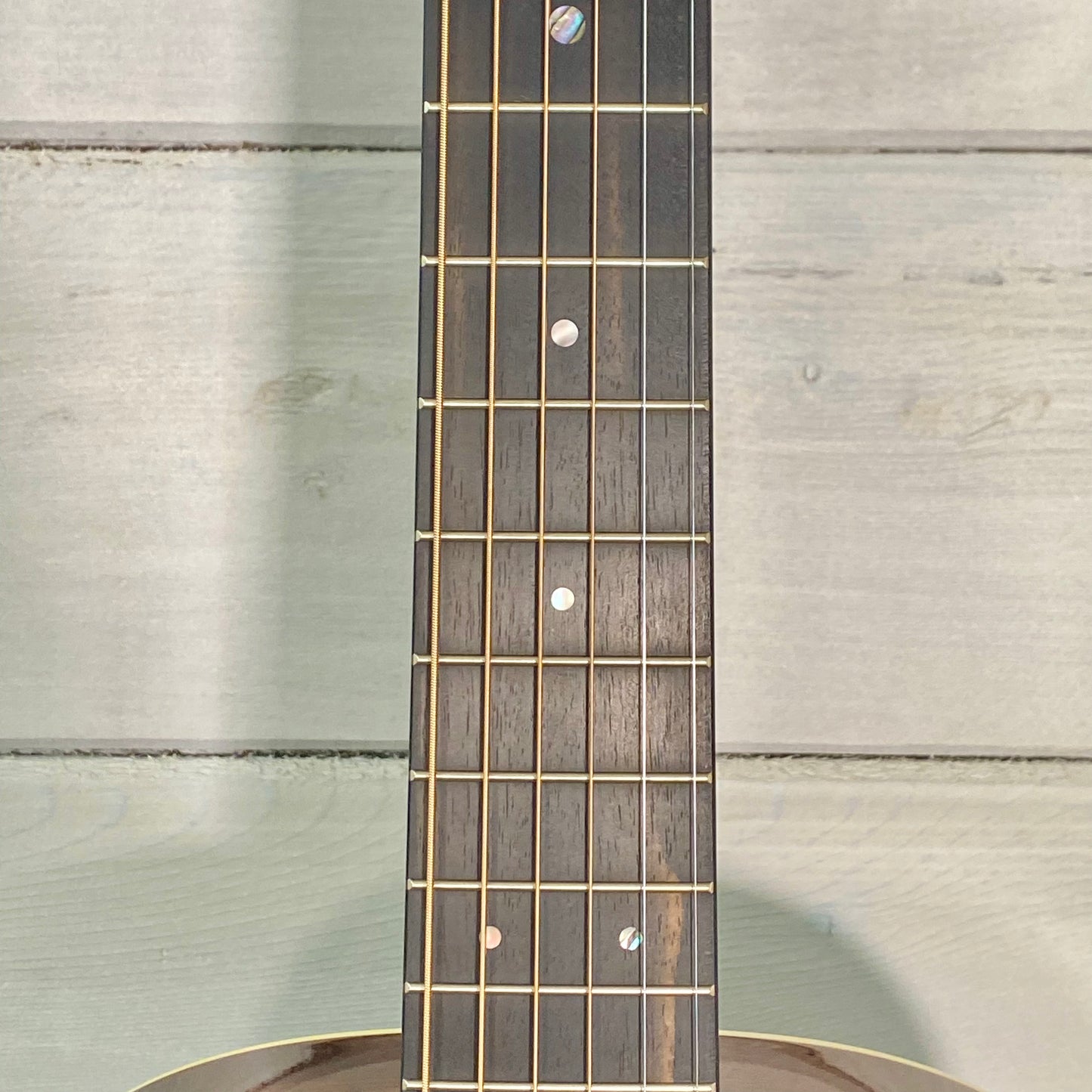 Martin Guitars CEO-7 Adirondack Spruce/Mahogany Guitar with Case