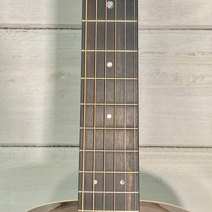 Martin Guitars CEO-7 Adirondack Spruce/Mahogany Guitar with Case