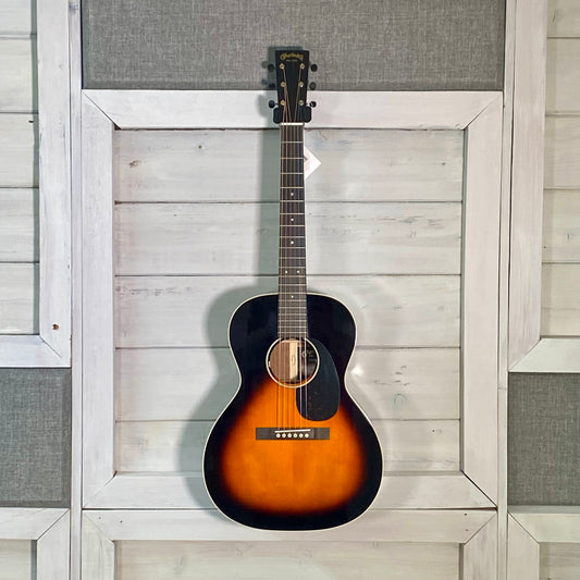 Martin Guitars CEO-7 Adirondack Spruce/Mahogany Guitar with Case