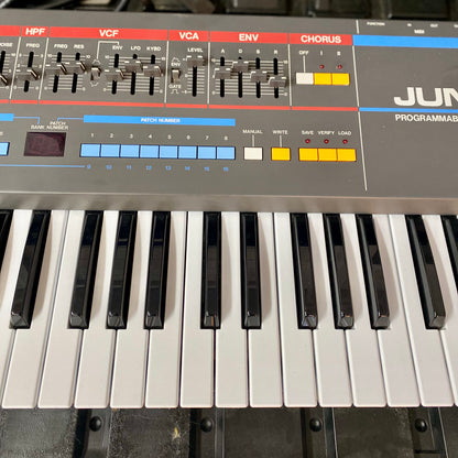 Roland Juno-106 61-Key Programmable Polyphonic Synthesizer Used