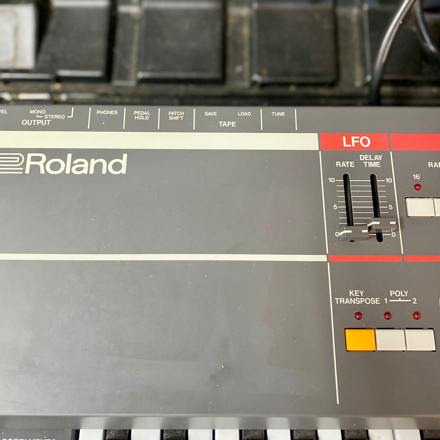 Roland Juno-106 61-Key Programmable Polyphonic Synthesizer Used