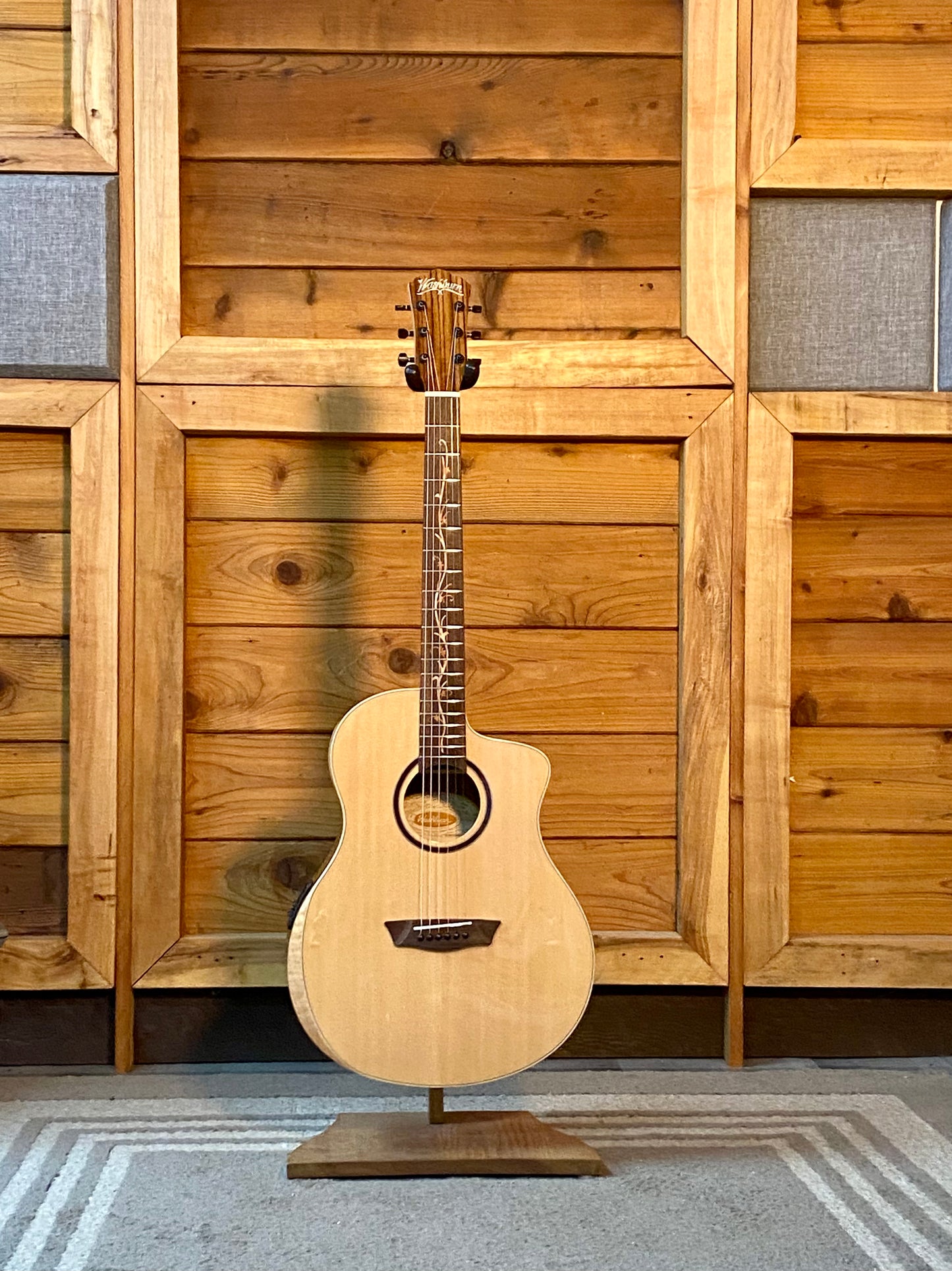 Washburn Bella Tono Suprema Electric Acoustic Guitar in Natural Gloss