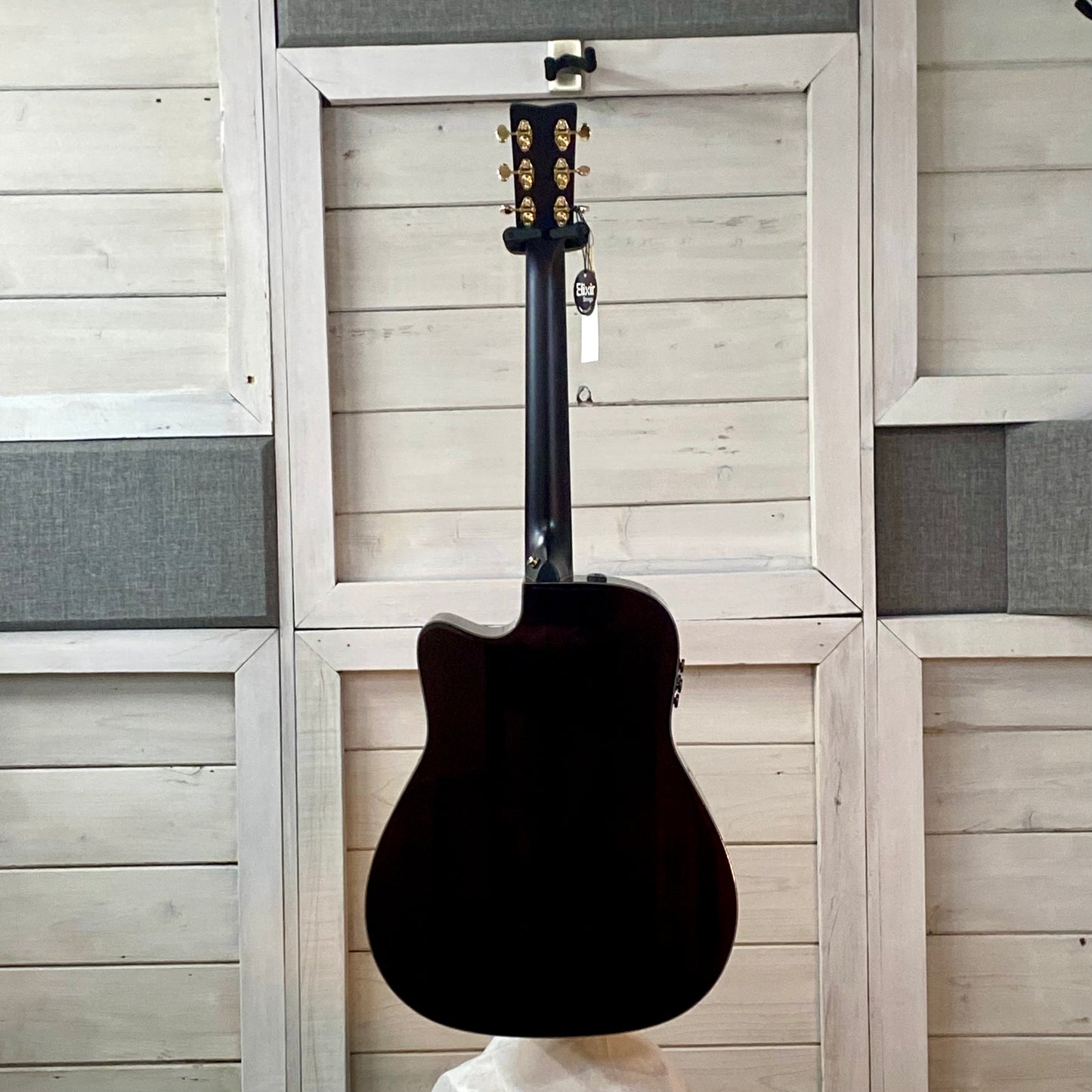Yamaha TAG3 C TransAcoustic Dreadnought Electric Acoustic Guitar in Sand Burst