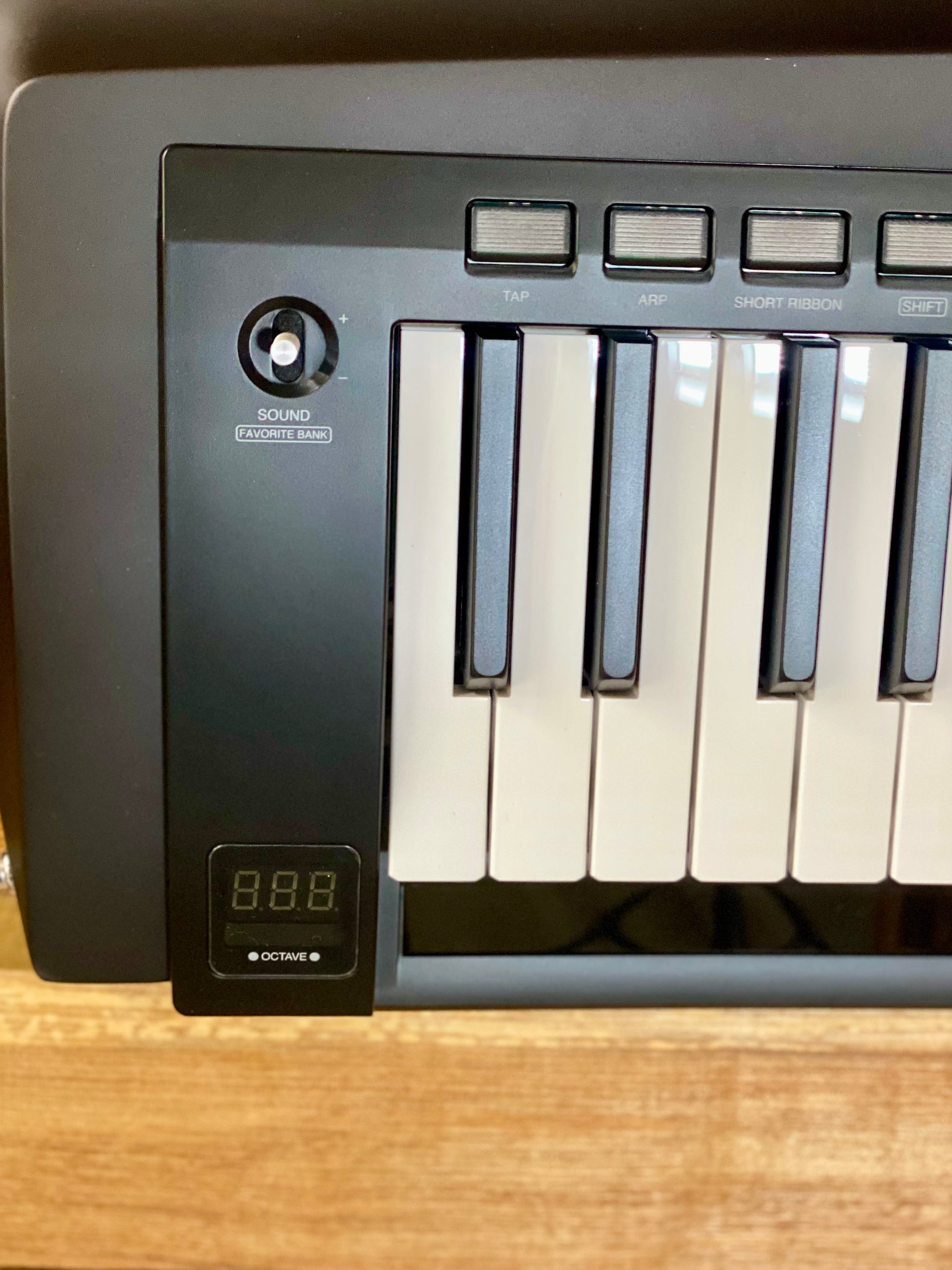 Korg 37-Note Slim Keytar in Black