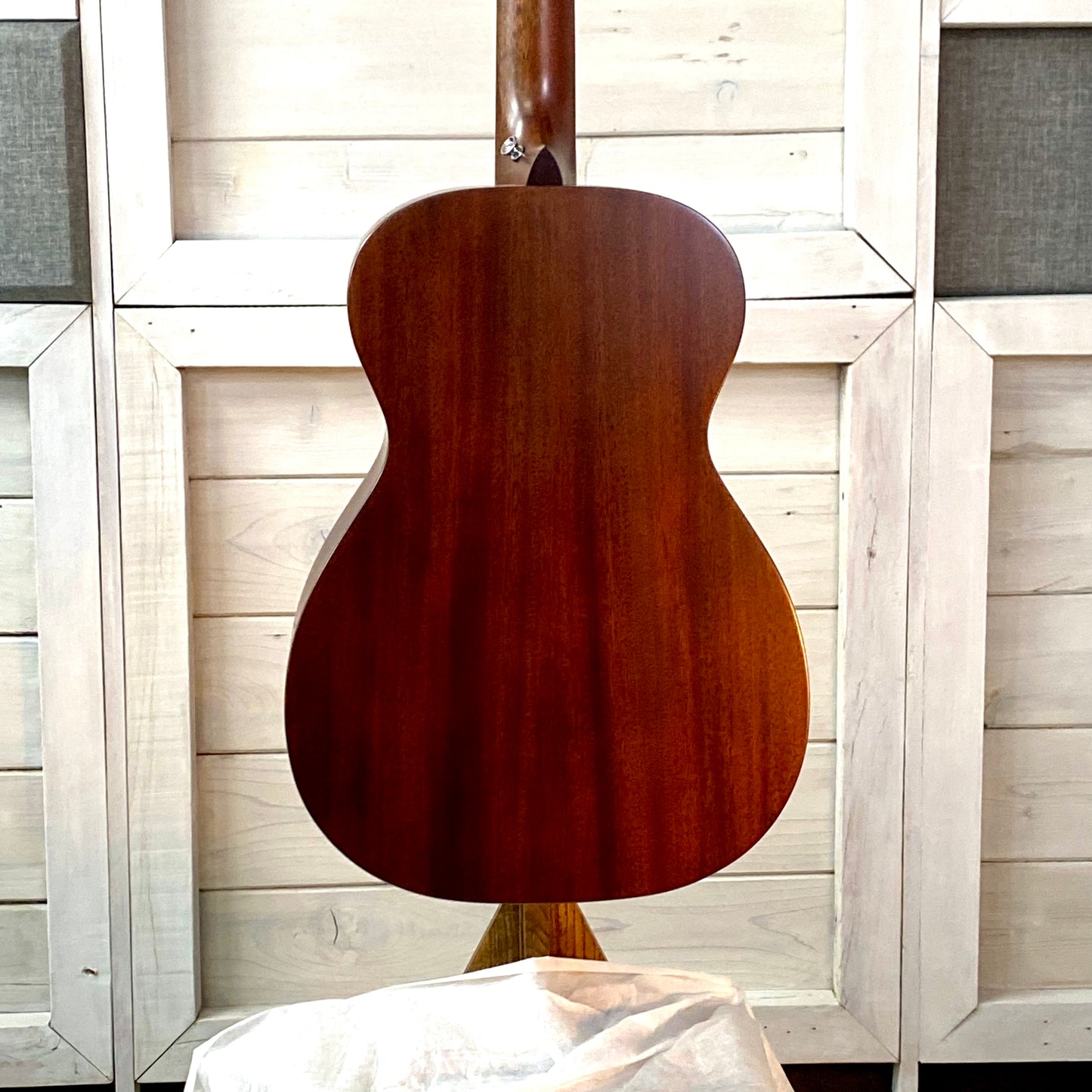 Martin 0-10E Retro Jason Isbell Electric/Acoustic Guitar with Softshell Case