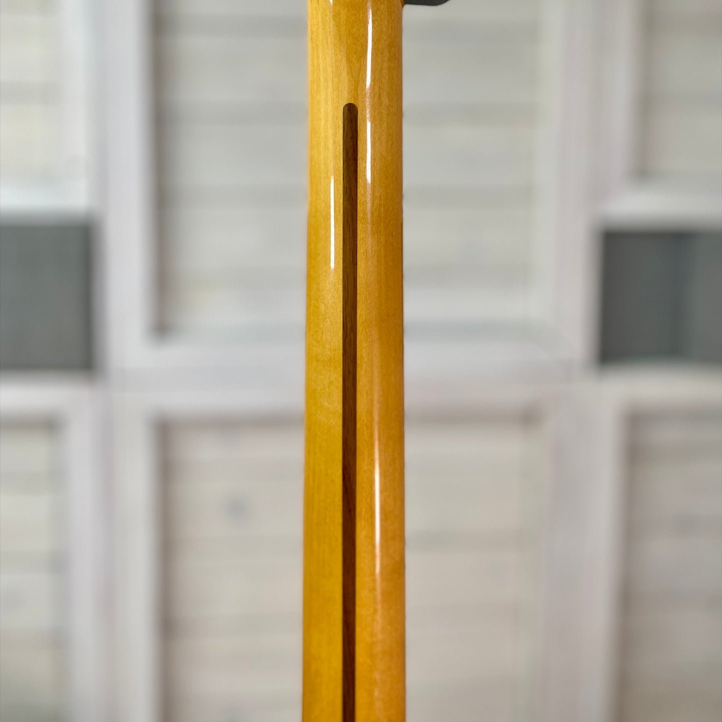 Fender Limited Edition Vintera '60s Telecaster with Maple Fingerboard in Antigua