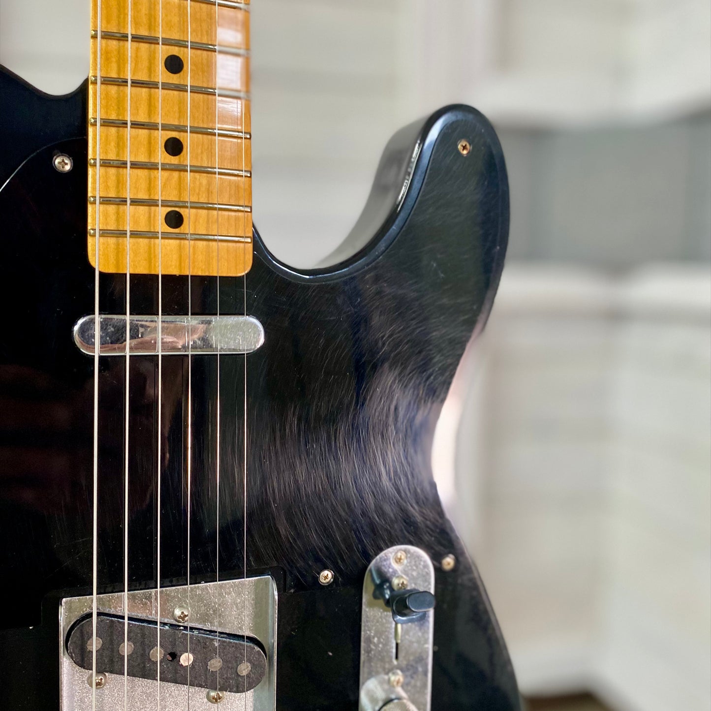 Fender Dealer Exclusive Vintera Road Worn '60s Double Esquire in Black  With Hardshell Case