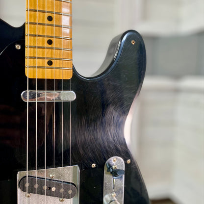 Fender Dealer Exclusive Vintera Road Worn '60s Double Esquire in Black  With Hardshell Case