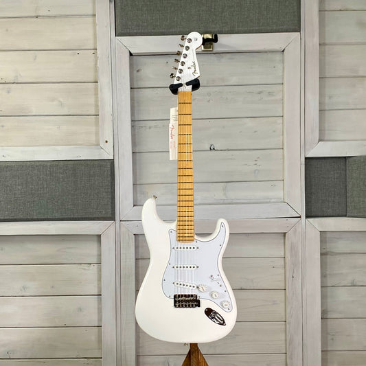 Fender Limited Edition Player II Stratocaster With Matching Headstock in Polar White