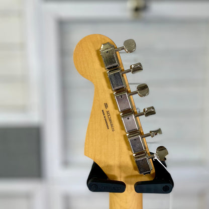 Fender Limited Edition Player II Stratocaster With Matching Headstock electric guitar in Polar White – view 6