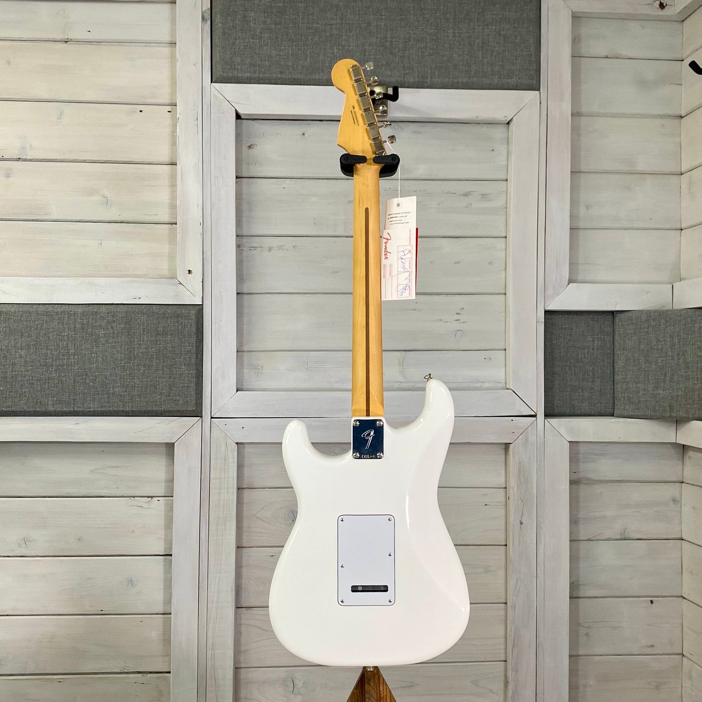 Fender Limited Edition Player II Stratocaster With Matching Headstock electric guitar in Polar White – view 5
