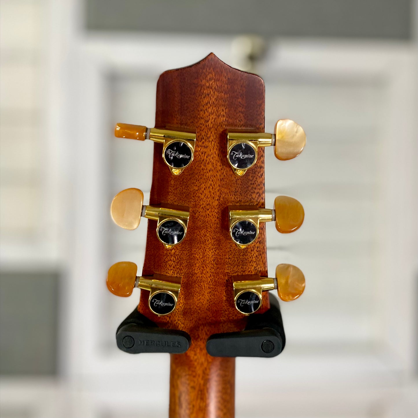 Takamine Pro Series 3 P3DC Electric Acoustic Guitar With Case – view 8