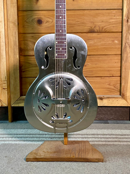 Gretsch G9221 Bobtail™ Acoustic / Electric Steel Body Resonator Guitar Open Box, slight blemish