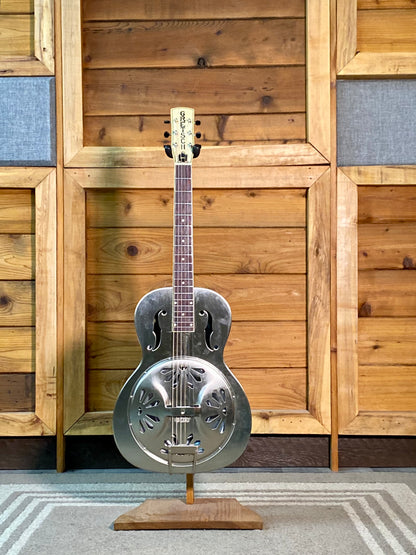 Gretsch G9221 Bobtail™ Acoustic / Electric Steel Body Resonator Guitar Open Box, slight blemish