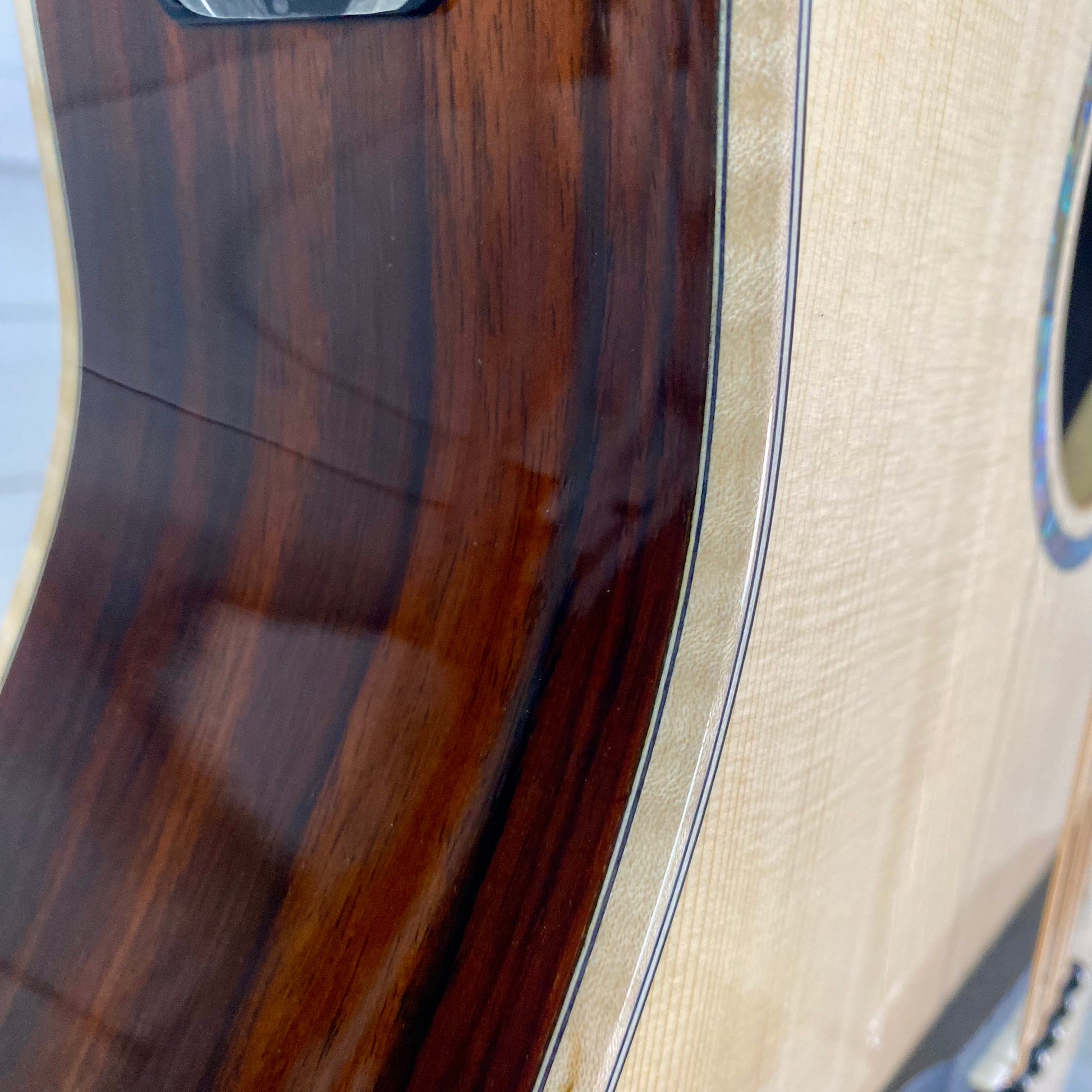 Faith Guitars HiGloss Saturn 3-Piece Indonesian Rosewood Back & Sides Electric/ Acoustic Guitar – view 8