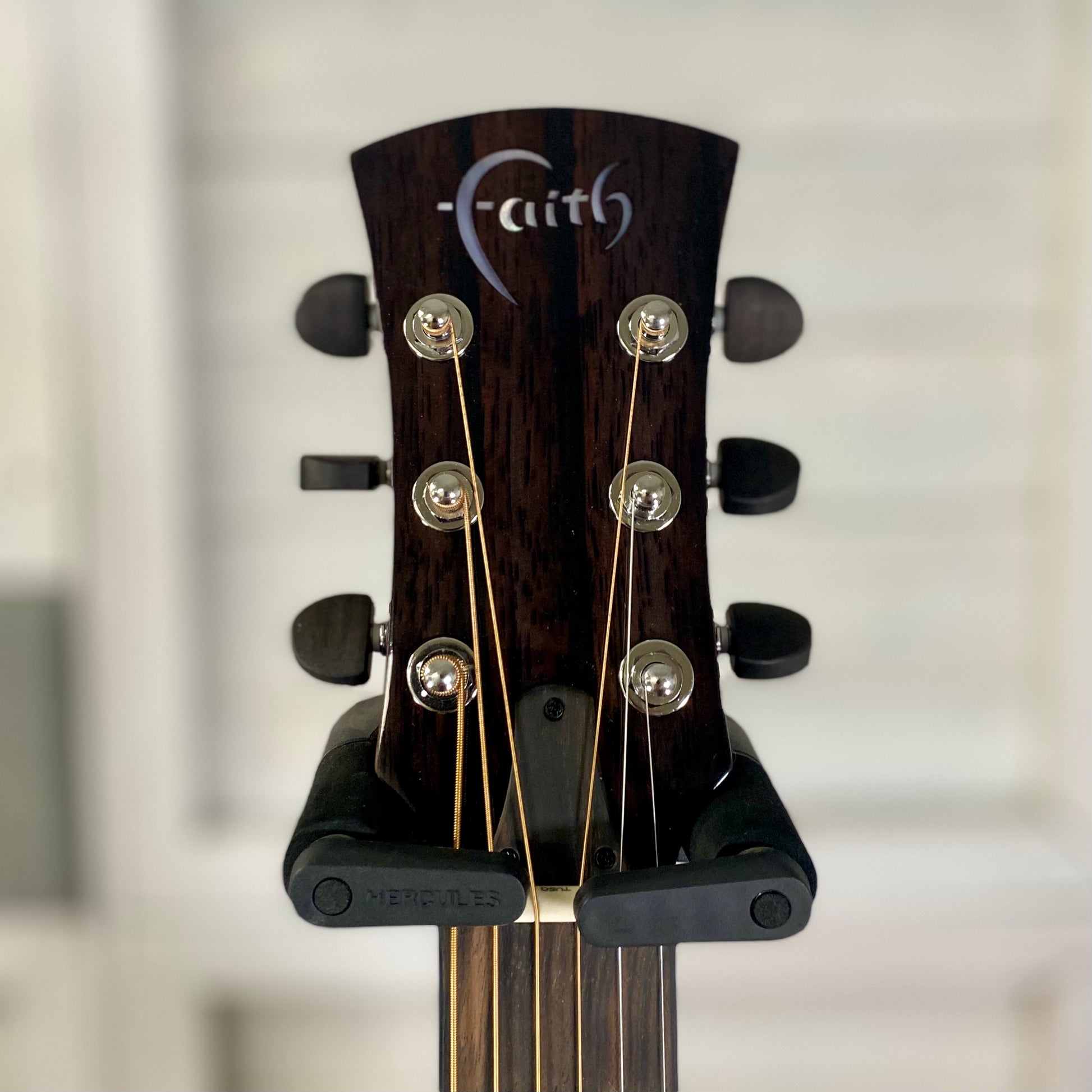 Faith Classic Burst Mars Drop-Shoulder Dreadnought Electric / Acoustic Guitar - Sunburst – view 2