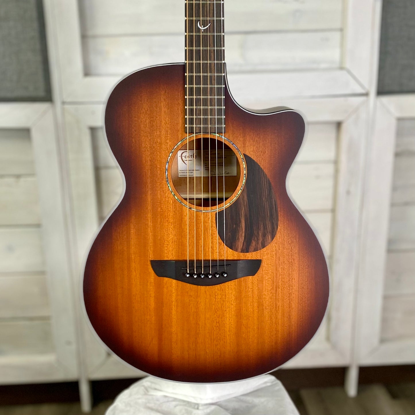 Faith Guitars Nexus Venus Cutaway Electric/Acoustic Guitar, Solar Flare – view 3