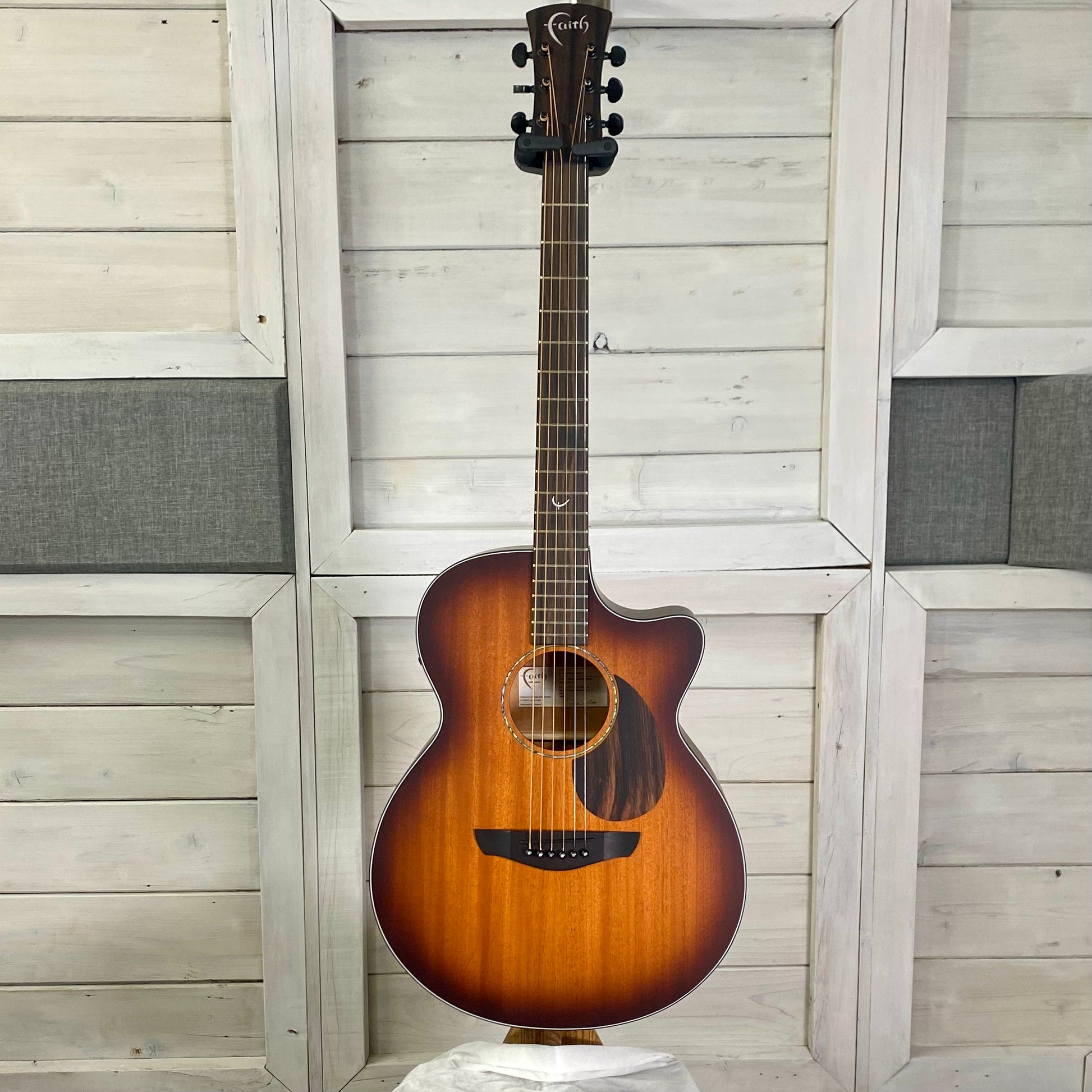 Faith Guitars Nexus Venus Cutaway Electric/Acoustic Guitar, Solar Flare