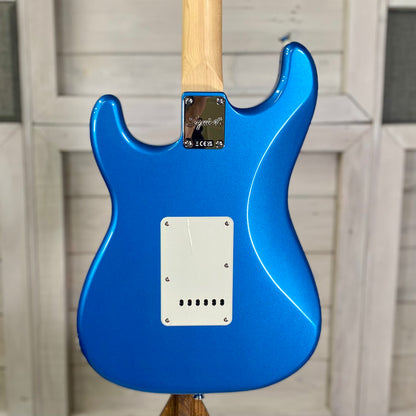 Squier Paranormal Stratocaster® Deluxe in Lake Placid Blue