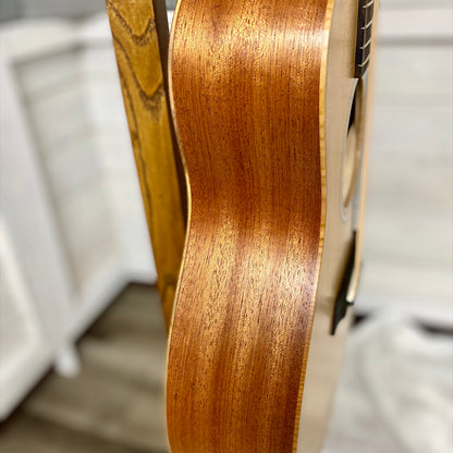 Taylor GS Mini Sapele/ Sitka Spruce Acoustic Guitar
