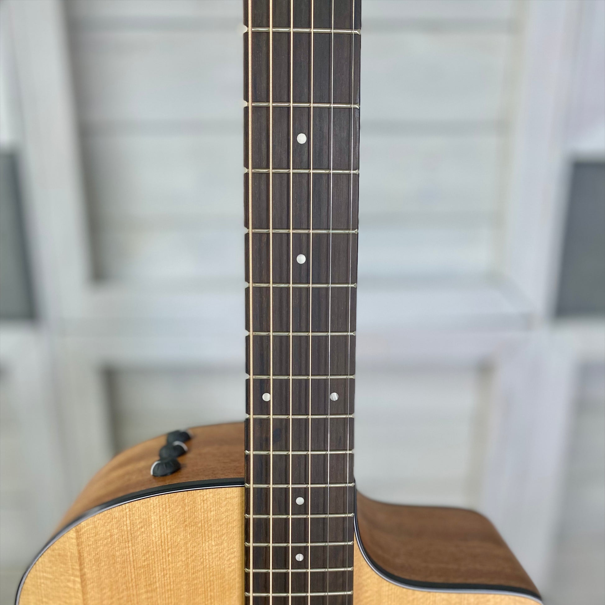 Taylor 114ce Sapele/ Spruce Electric Acoustic Guitar – view 5