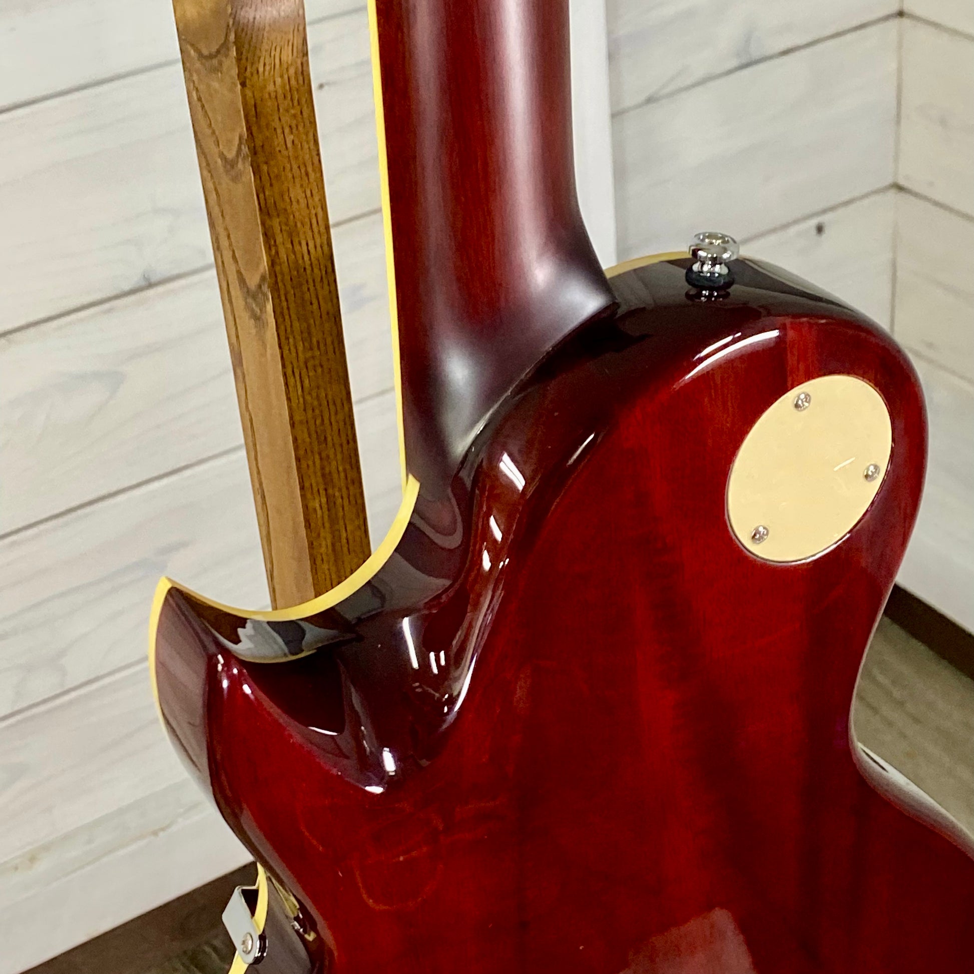 Sire L7 Larry Carlton Single-Cut Electric Guitar in Tobacco Sunburst – view 8