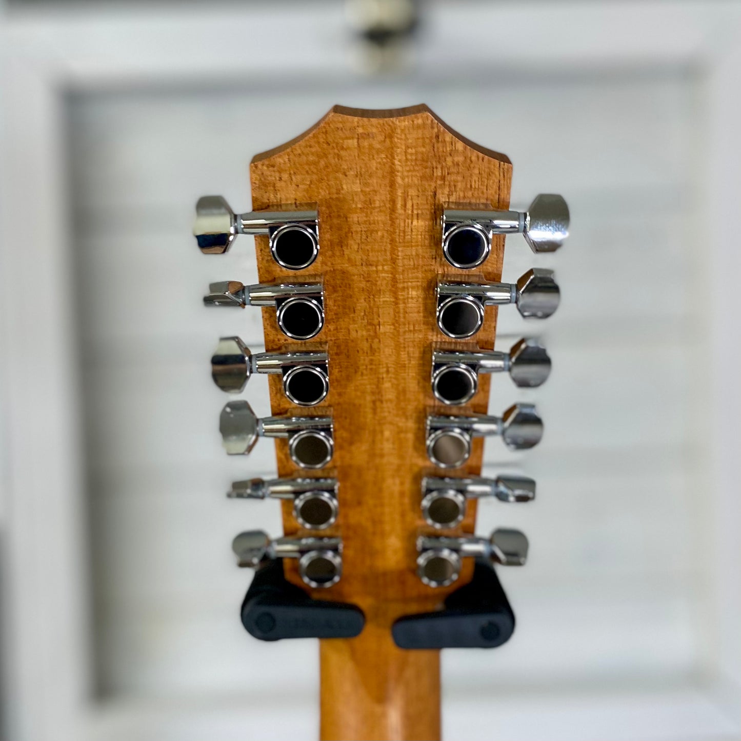 Taylor Guitars 150ce 12 String Dreadnought Sapele/Spruce Electric Acoustic Guitar – view 8