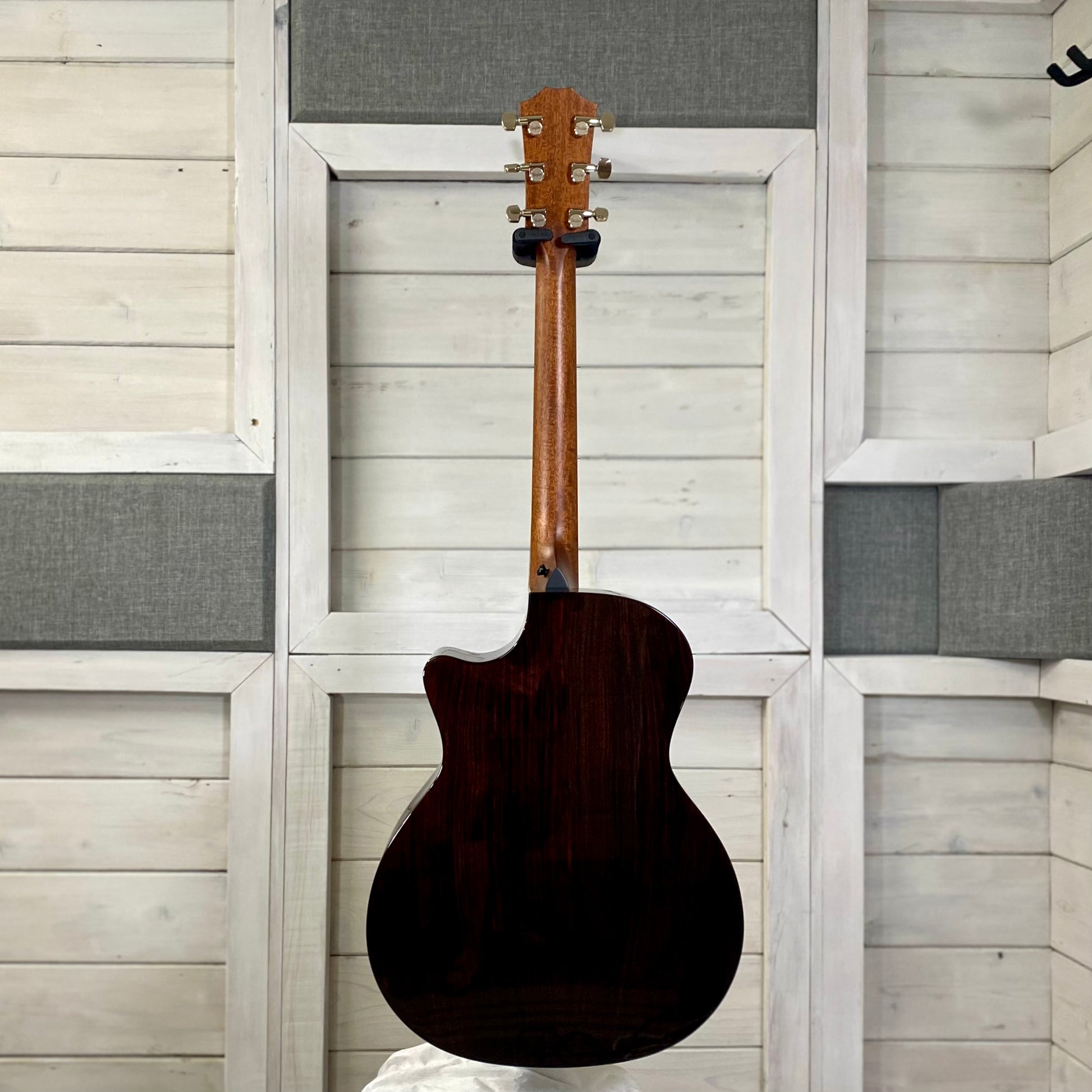 Taylor Next Generation 414ce Indian Rosewood/ Sitka Electric Acoustic Guitar – view 8