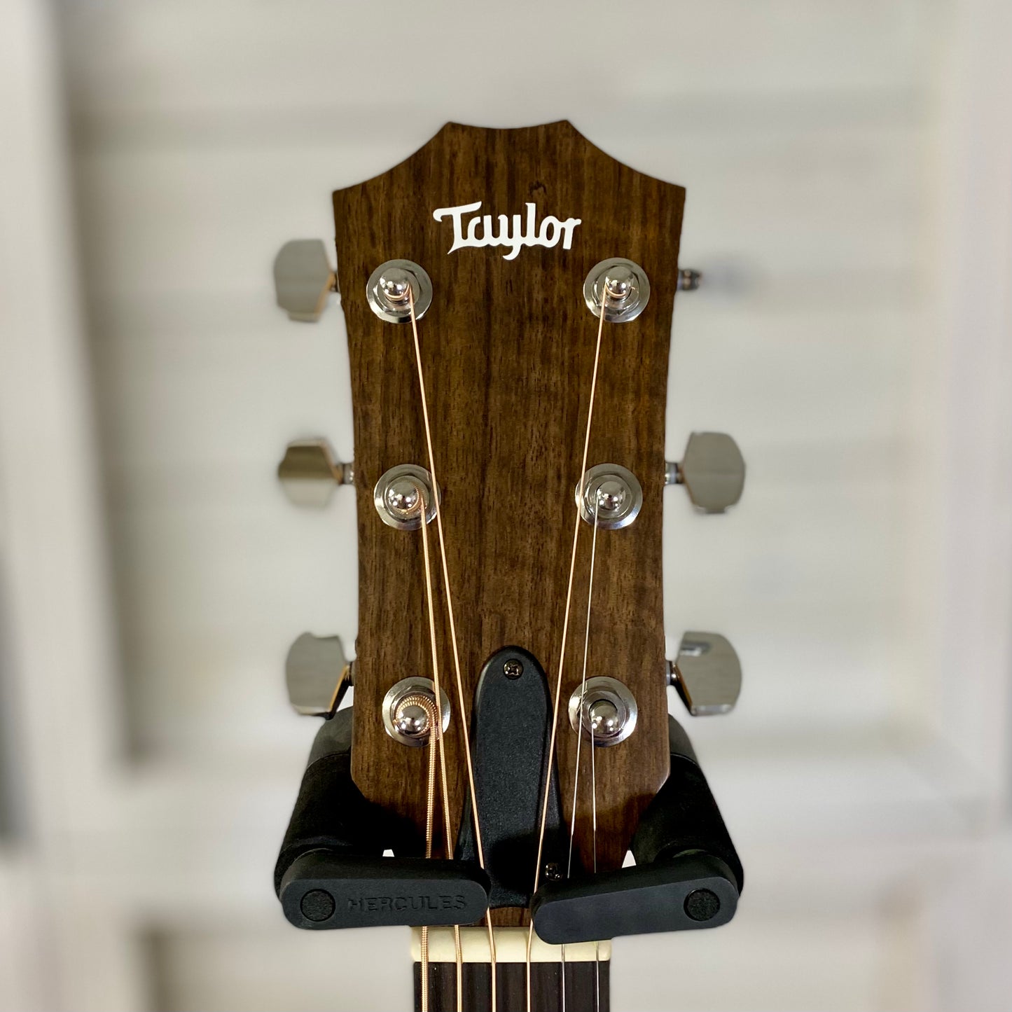 Taylor 112ce Sapele/ Sitka Electric Acoustic Guitar – view 3