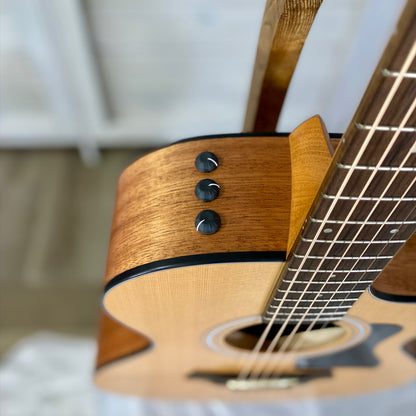 Taylor 112ce Sapele/ Sitka Electric Acoustic Guitar – view 6