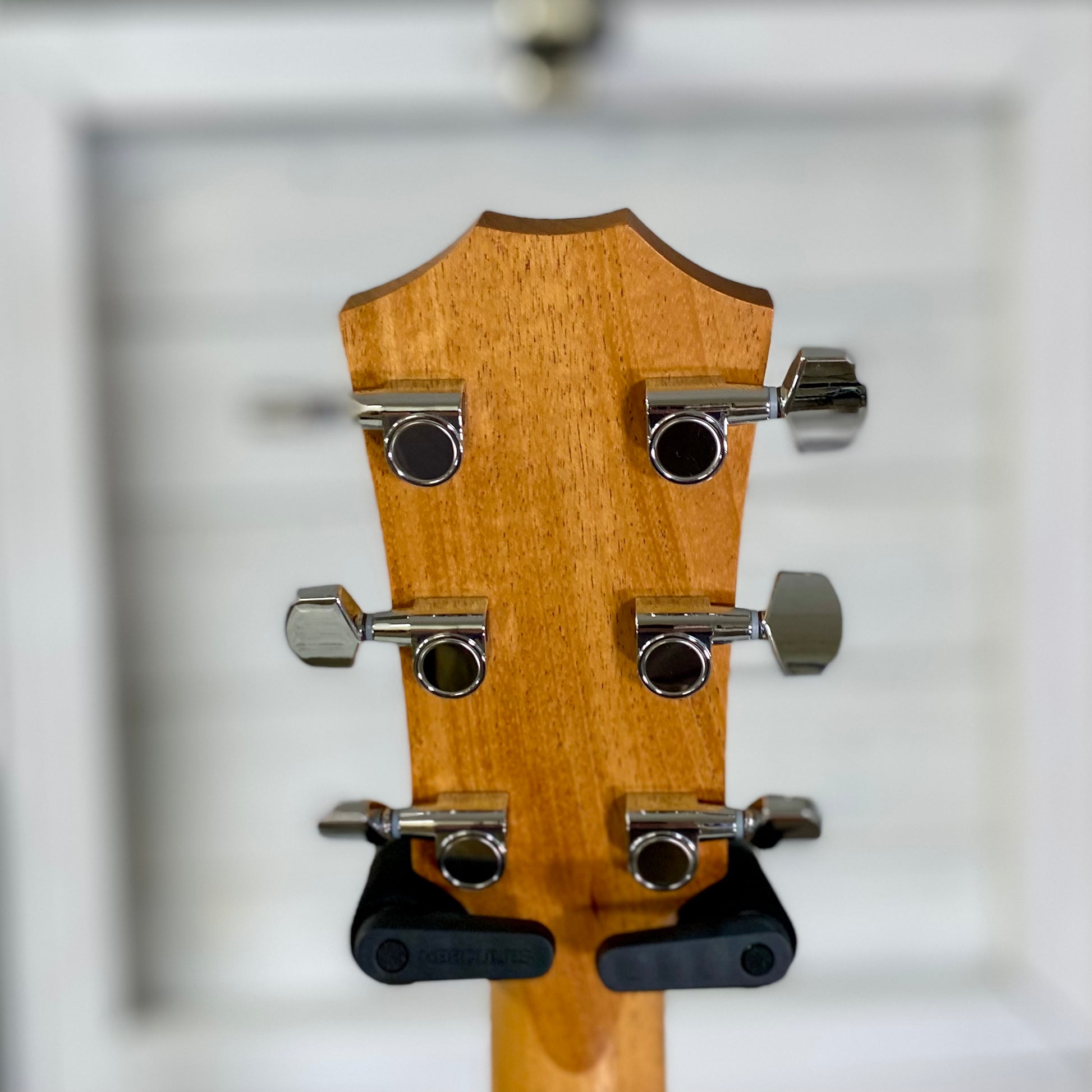 Taylor 112ce Sapele/ Sitka Electric Acoustic Guitar – view 8