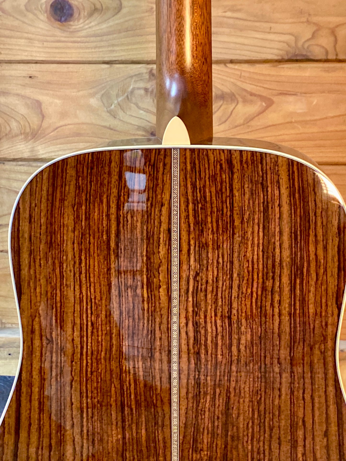 Martin HD28 Herringbone with Molded Hardshell Case