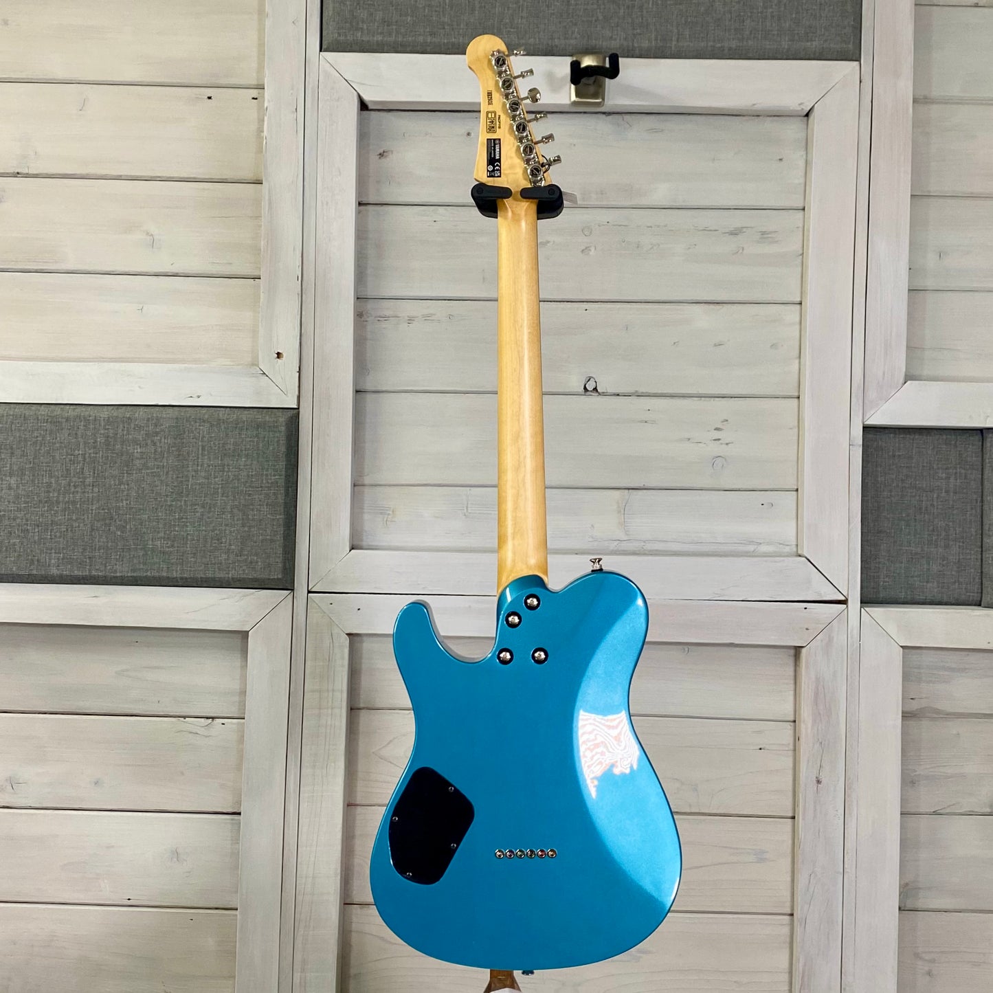 Yamaha Pacifica Professional PACP11S  Electric Guitar with Hardshell Case in Breeze Metallic Blue