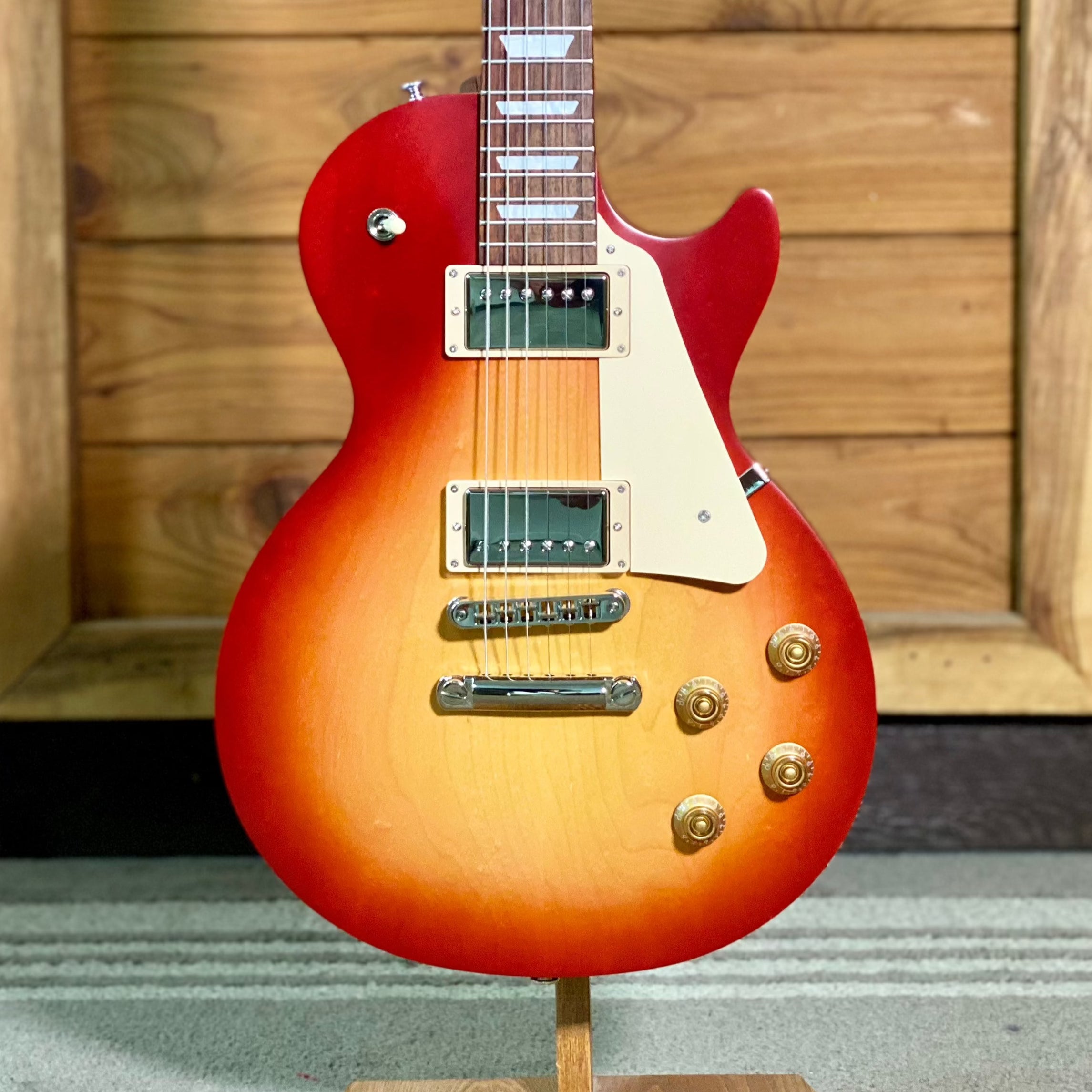Gibson Les Paul Tribute Satin Cherry Sunburst Maar s Music
