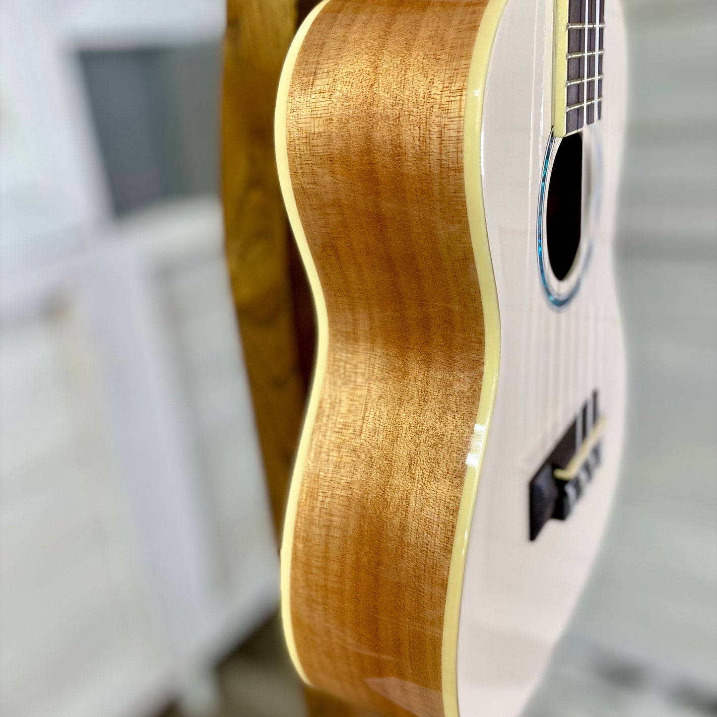 Cordoba 15C Concert Ukulele – Mallorcan Pearl