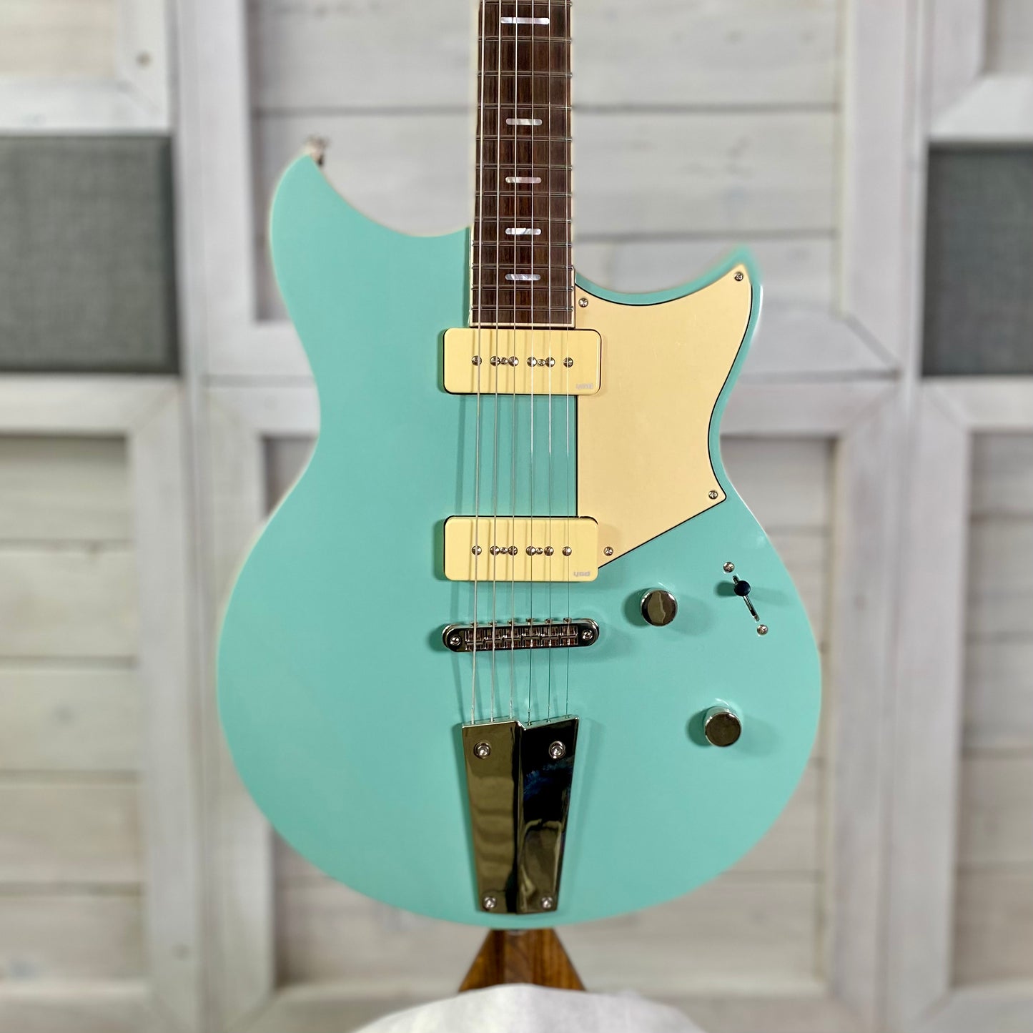Yamaha RSS02T Revstar II Standard Electric Guitar with P90's and Gigbag in Sonic Blue