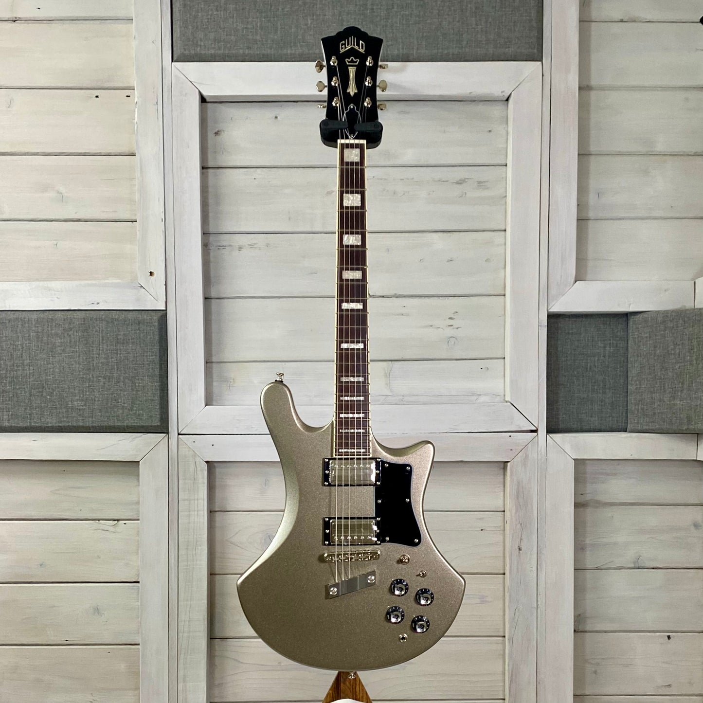 Guild S-300 Deluxe Solid-body Electric Guitar in Neptune Blue Metallic and Vintage Sterling Metallic