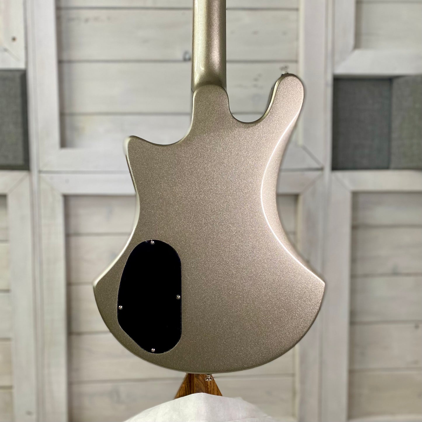 Guild S-300 Deluxe Solid-body Electric Guitar in Neptune Blue Metallic and Vintage Sterling Metallic