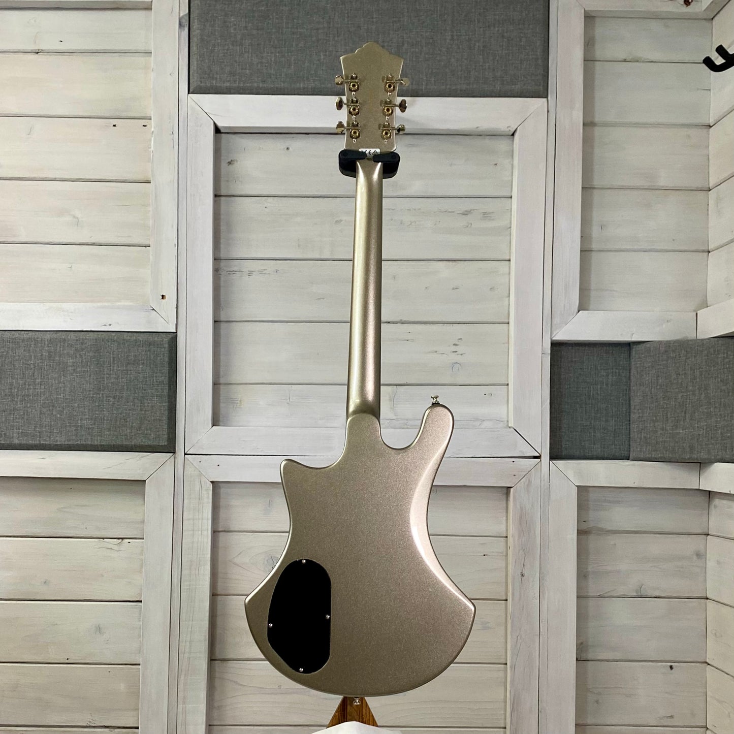 Guild S-300 Deluxe Solid-body Electric Guitar in Neptune Blue Metallic and Vintage Sterling Metallic