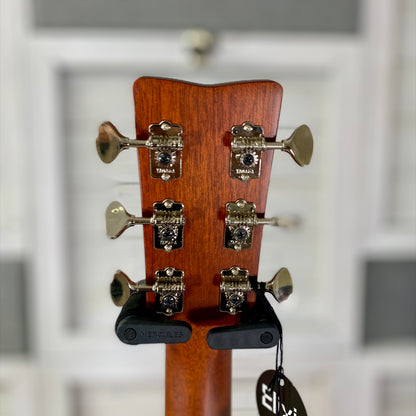 Yamaha FS5 Red Label Gloss Concert-Style Acoustic Guitar with Case - Natural