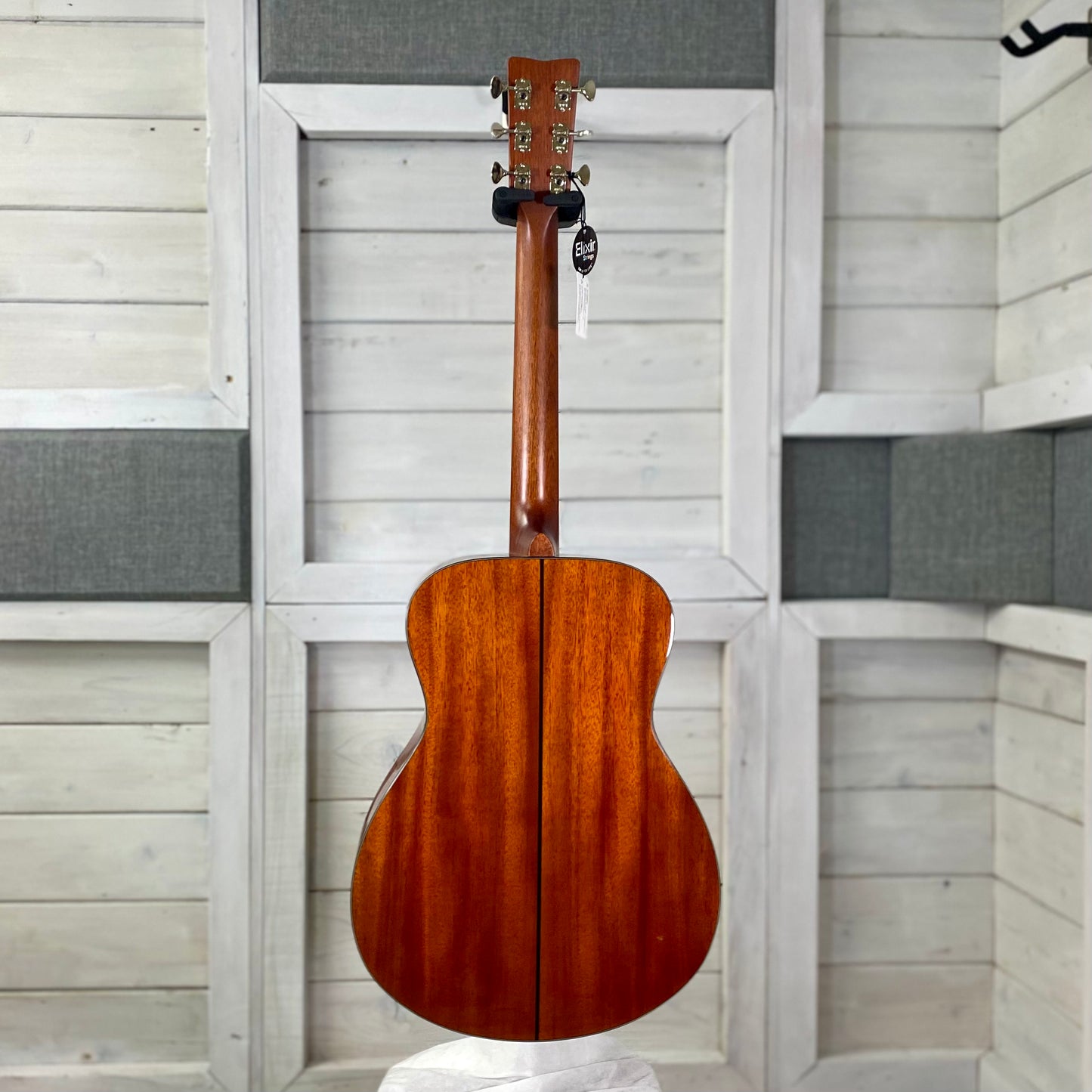 Yamaha FS5 Red Label Gloss Concert-Style Acoustic Guitar with Case - Natural