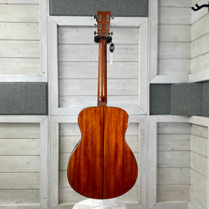 Yamaha FS5 Red Label Gloss Concert-Style Acoustic Guitar with Case - Natural