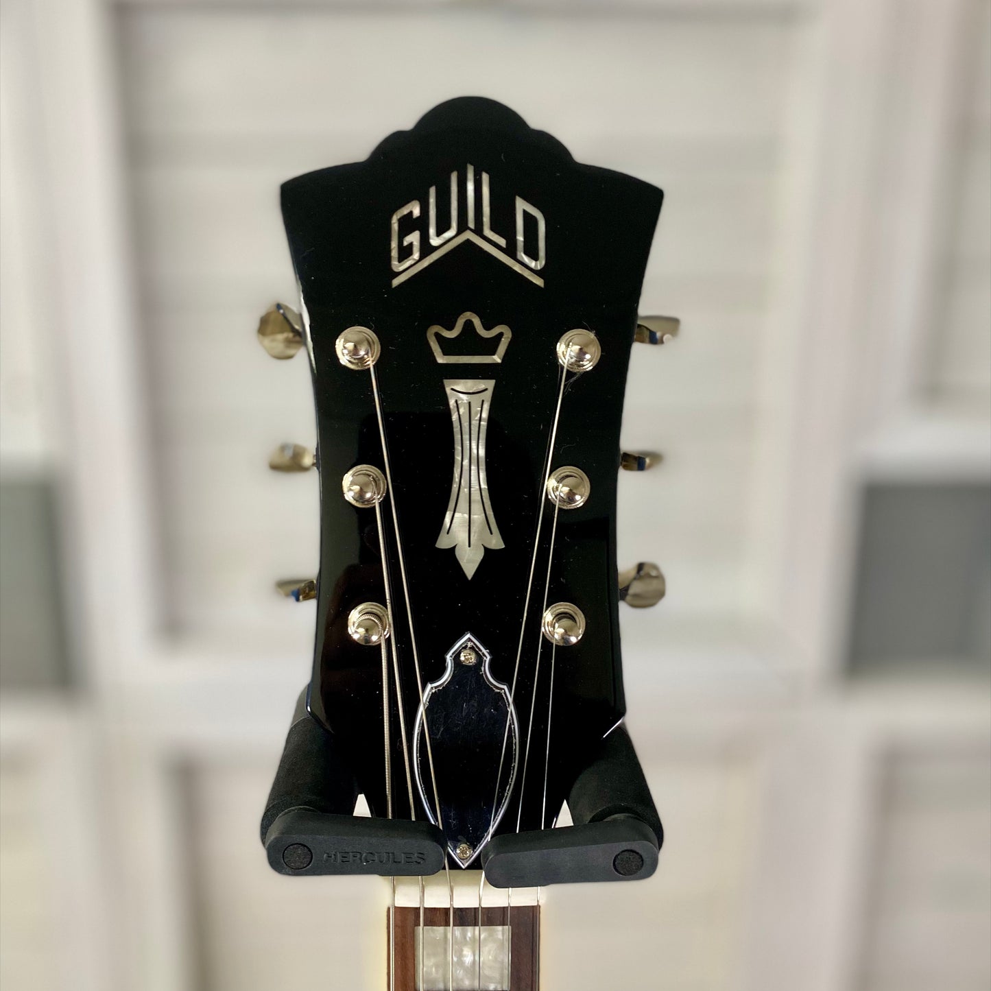 Guild S-300 Deluxe Solid-body Electric Guitar in Neptune Blue Metallic and Vintage Sterling Metallic